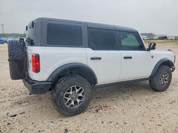2024 FORD BRONCO Badlands
