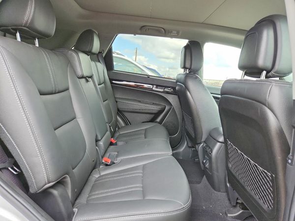 2015 KIA SORENTO GLS