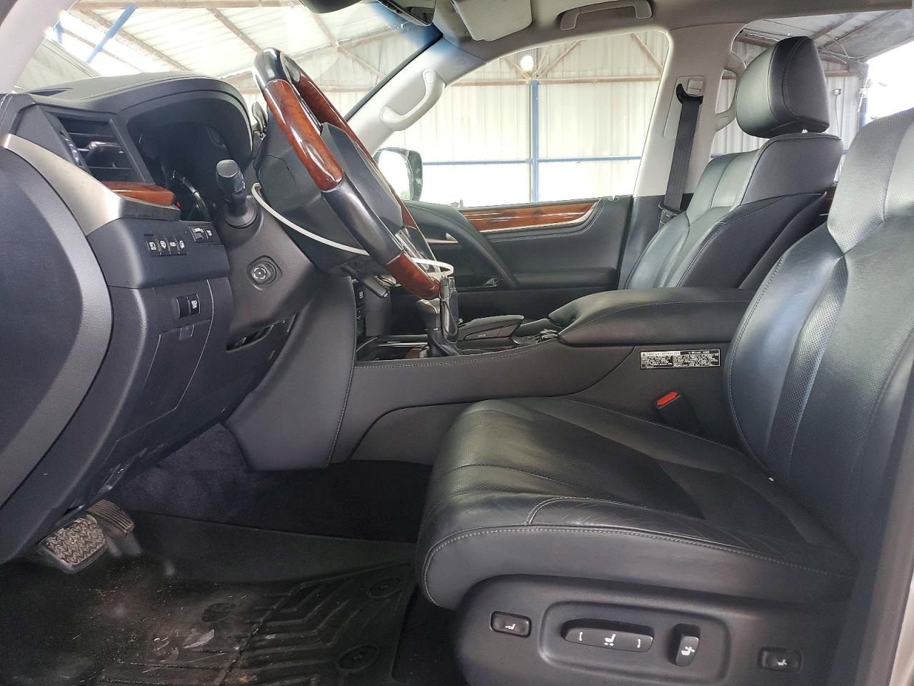 2017 LEXUS LX 570