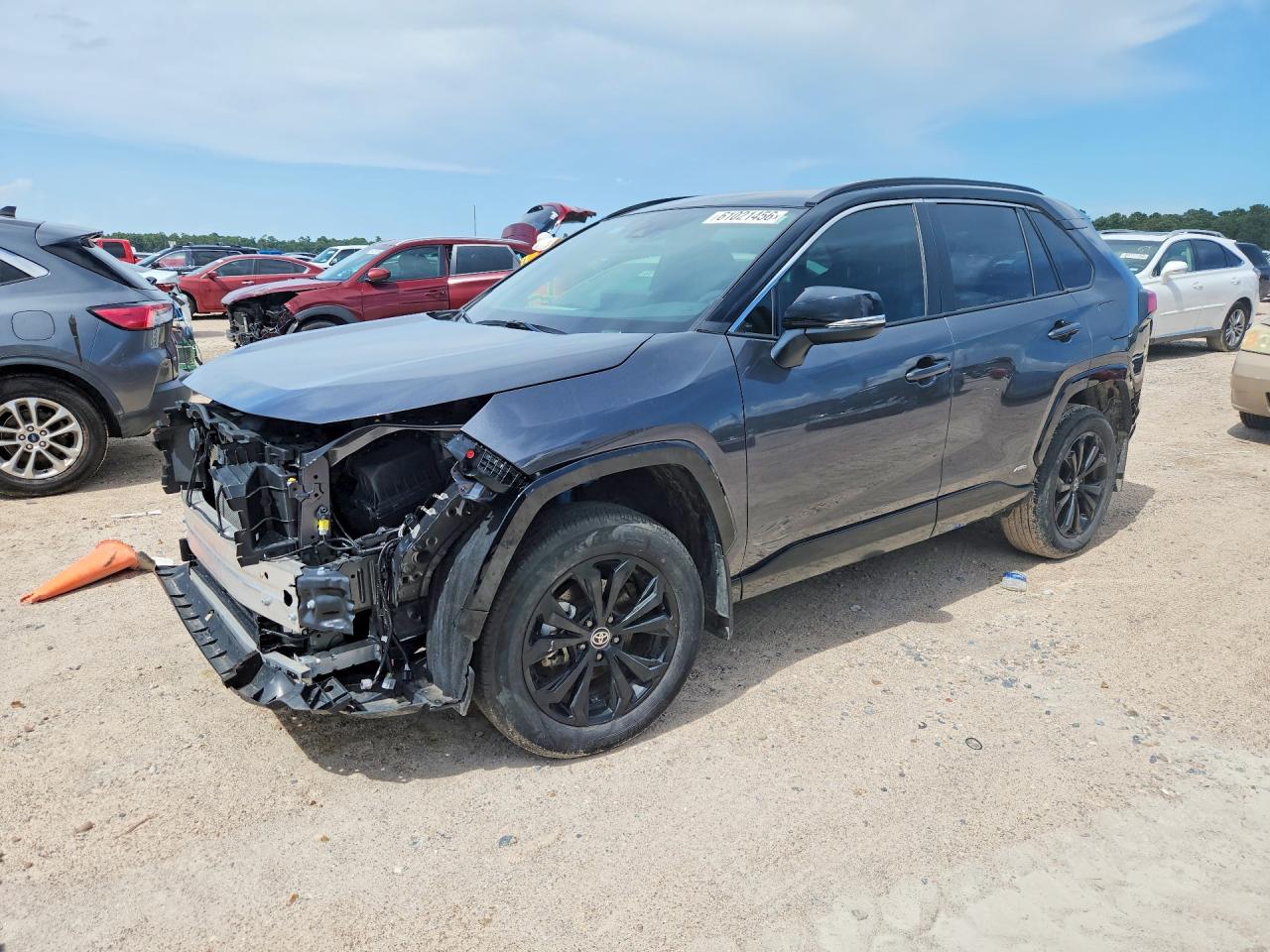 2025 TOYOTA RAV4 XSE