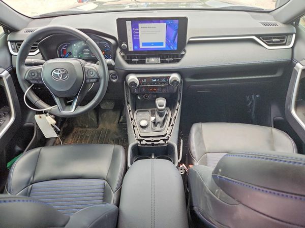 2025 TOYOTA RAV4 XSE