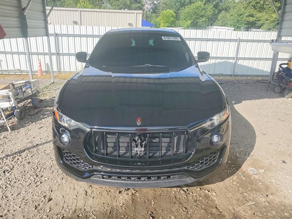 2017 MASERATI LEVANTE