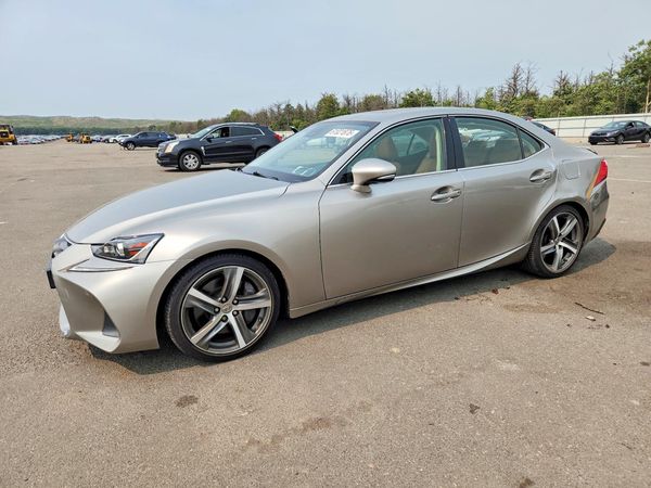 2018 LEXUS IS 300