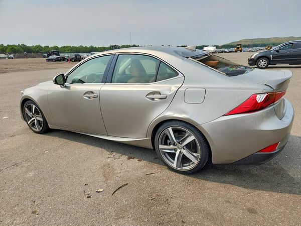 2018 LEXUS IS 300