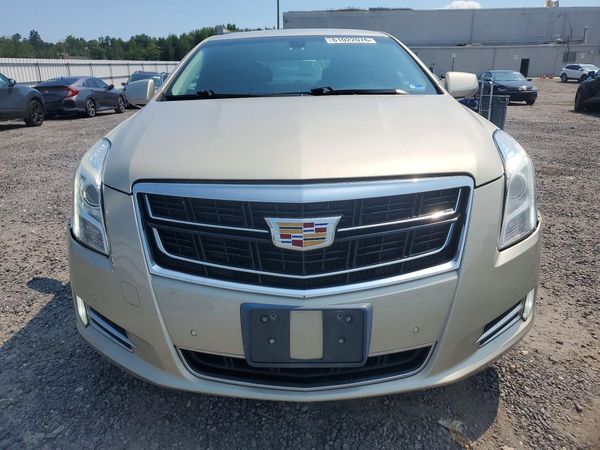 2016 CADILLAC XTS Luxury