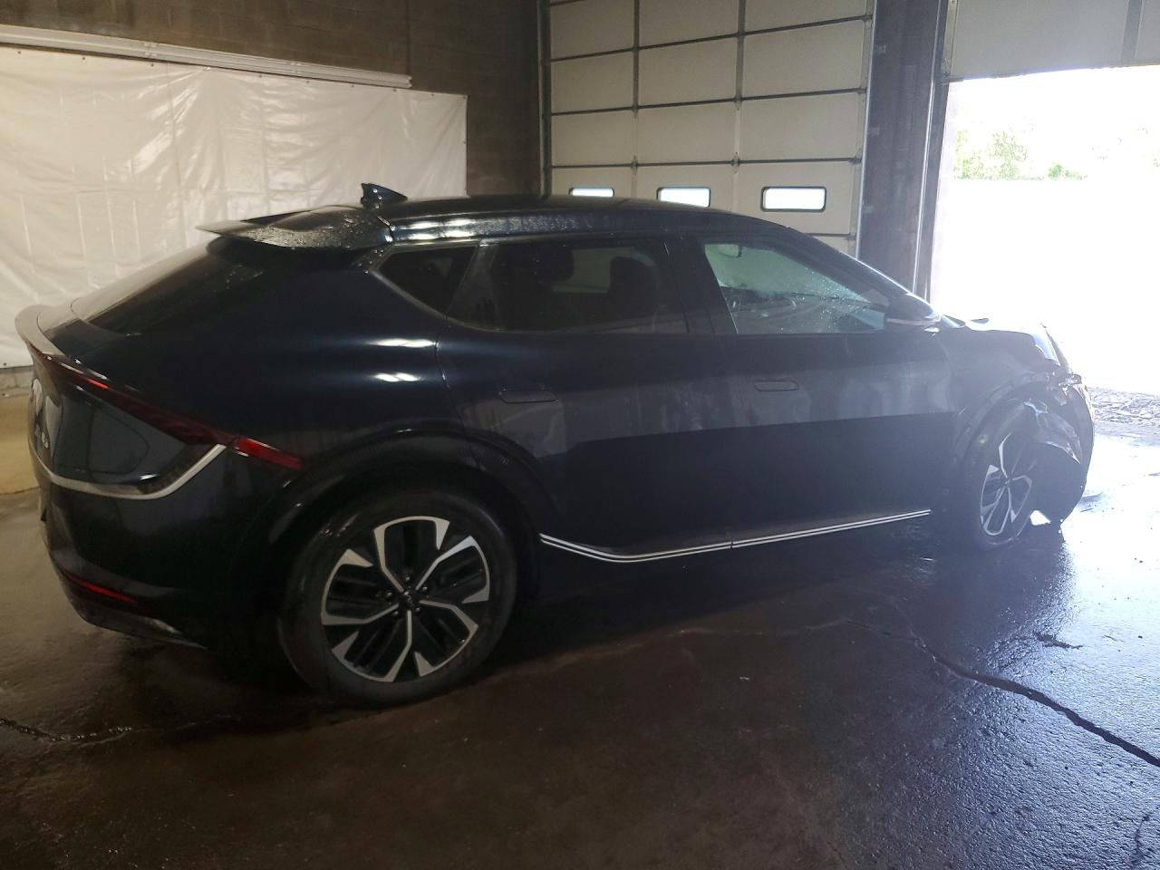 2023 KIA EV6 Light, Wind