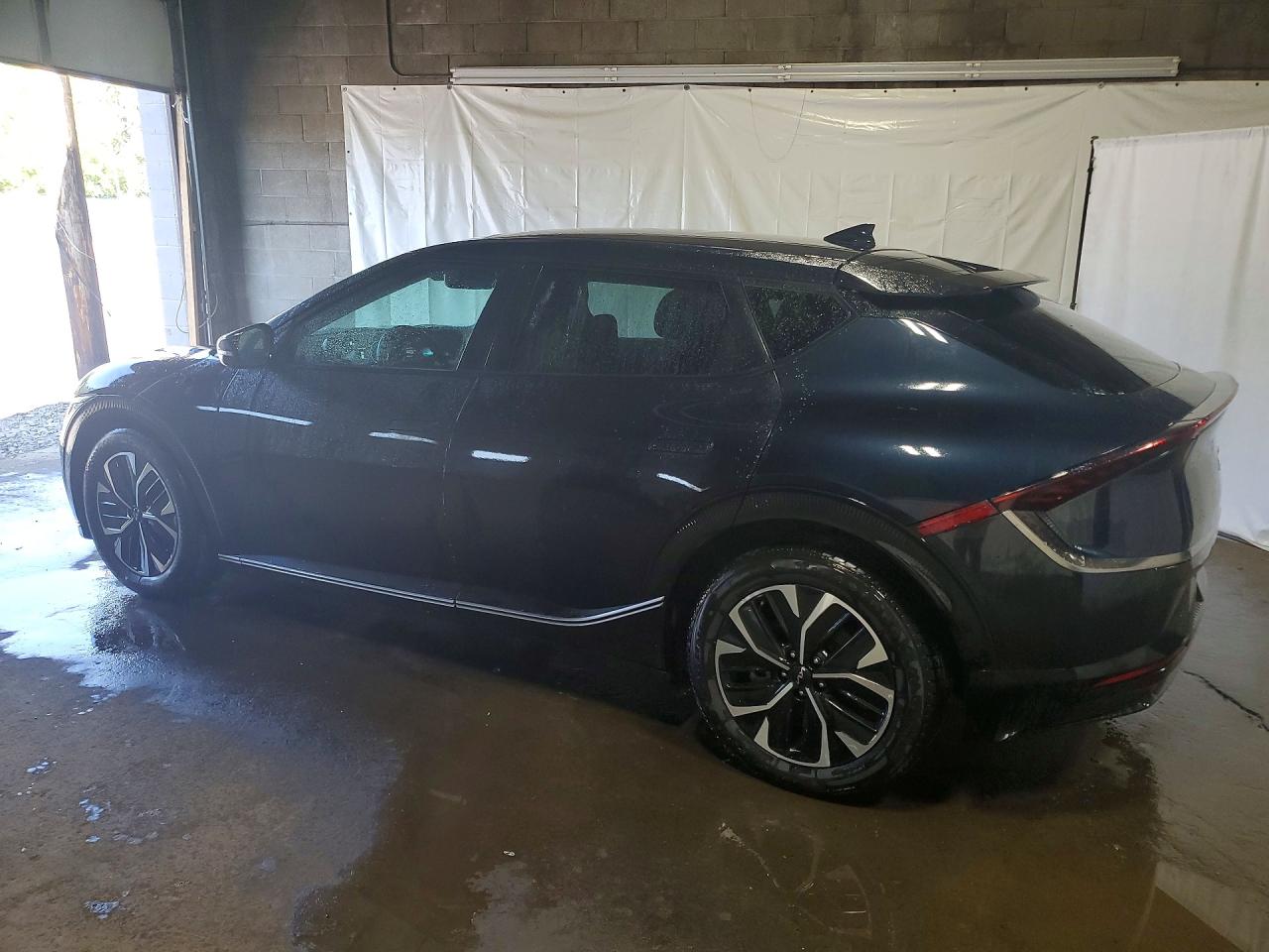 2023 KIA EV6 Light, Wind