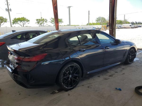 2022 BMW M850XI