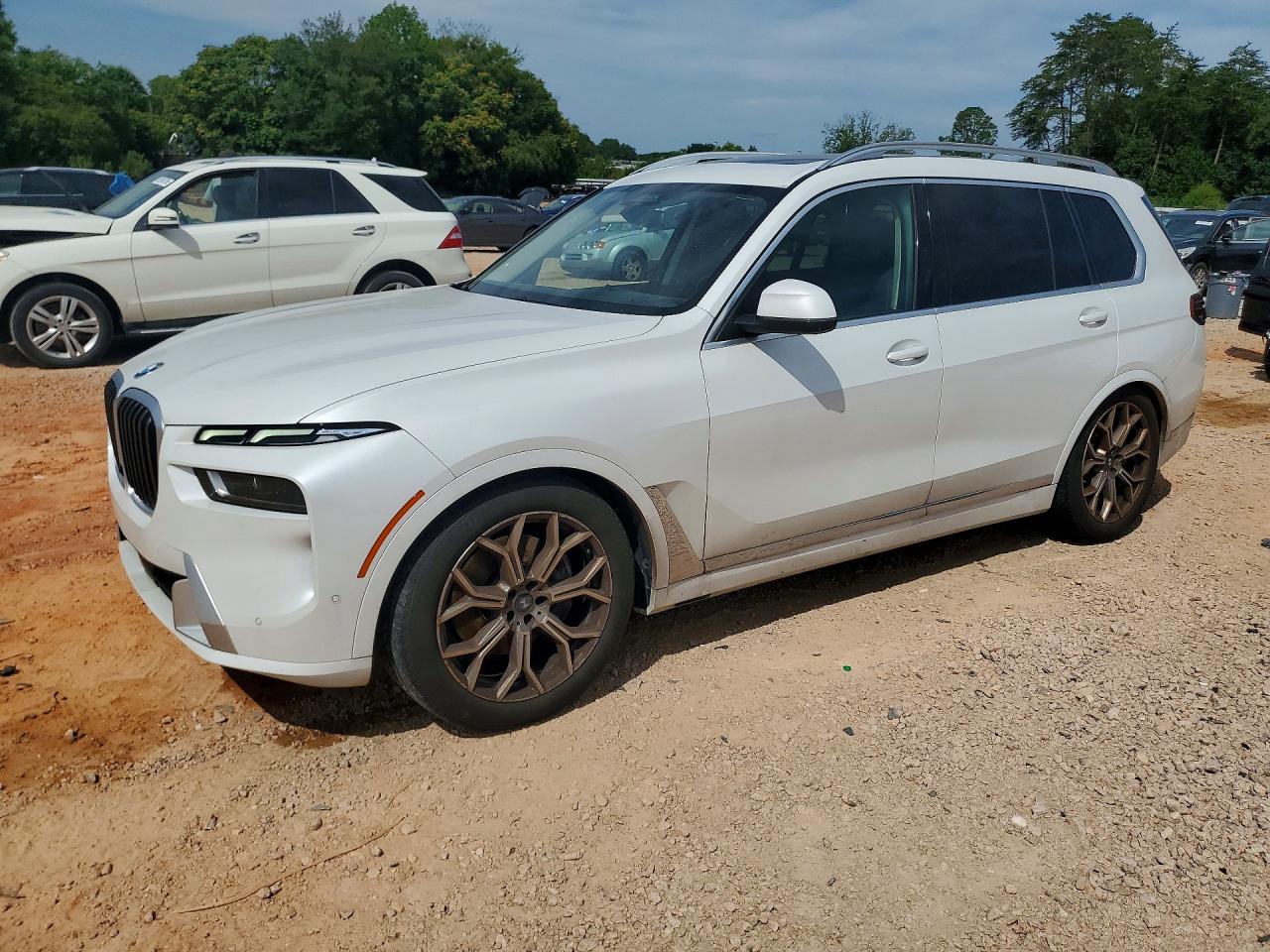 2023 BMW X7 xDrive40i