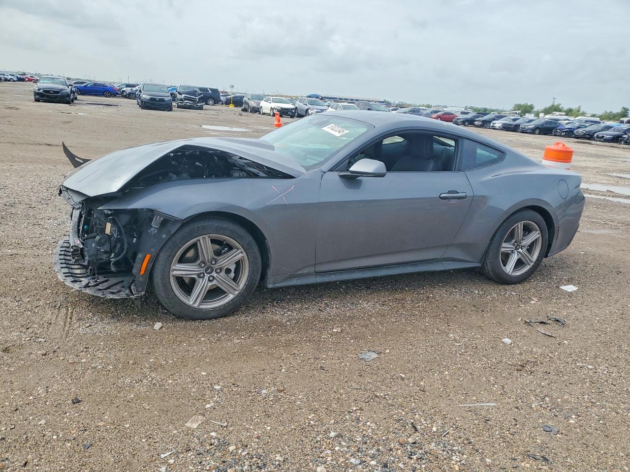2026 FORD MUSTANG I4