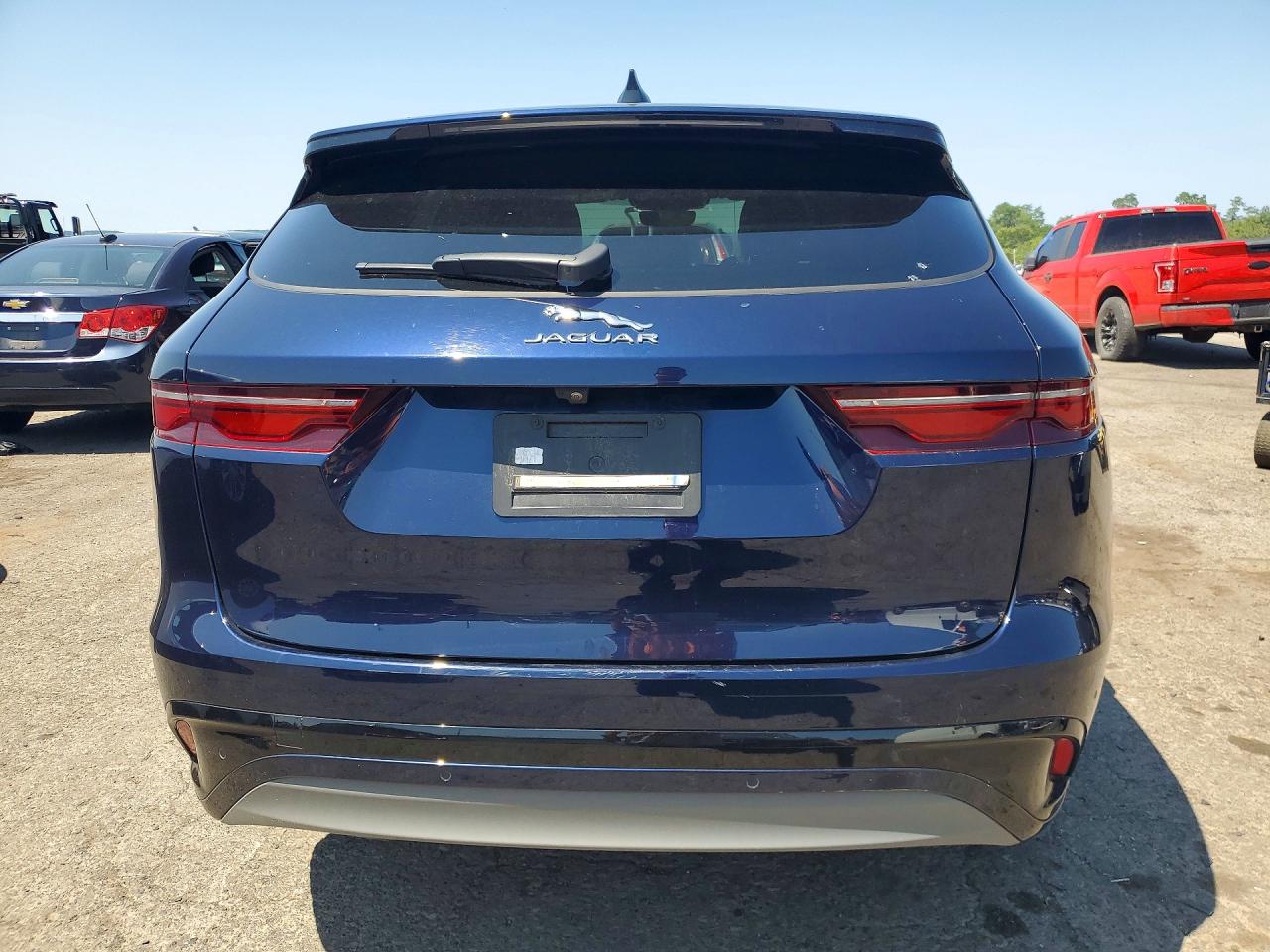 2024 JAGUAR F-PACE P250 R-Dynamic S