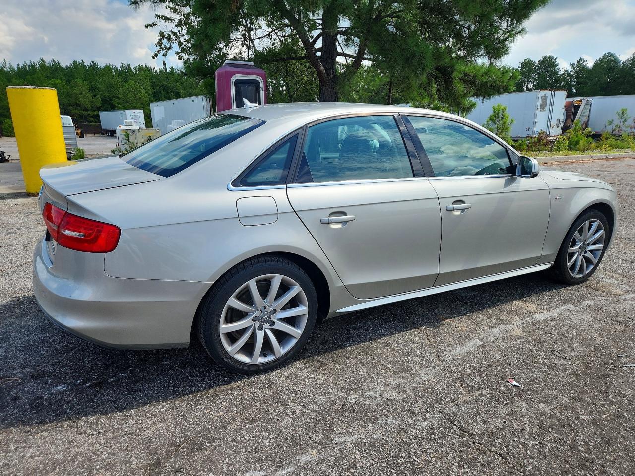 2014 AUDI A4 quattro Premium