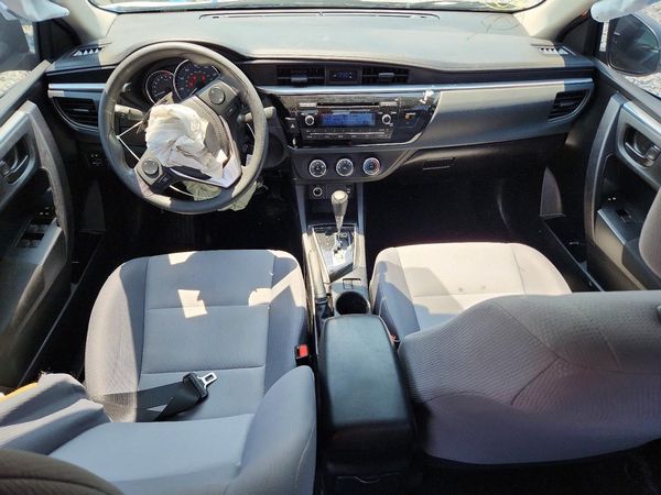 2015 TOYOTA COROLLA