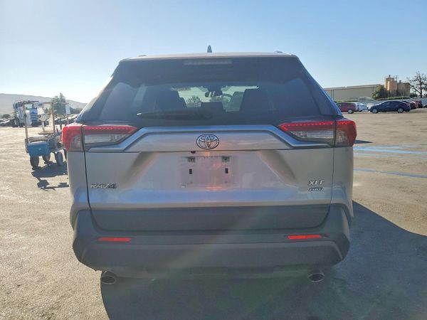 2019 TOYOTA RAV4 XLE / XLE Premium 4WD