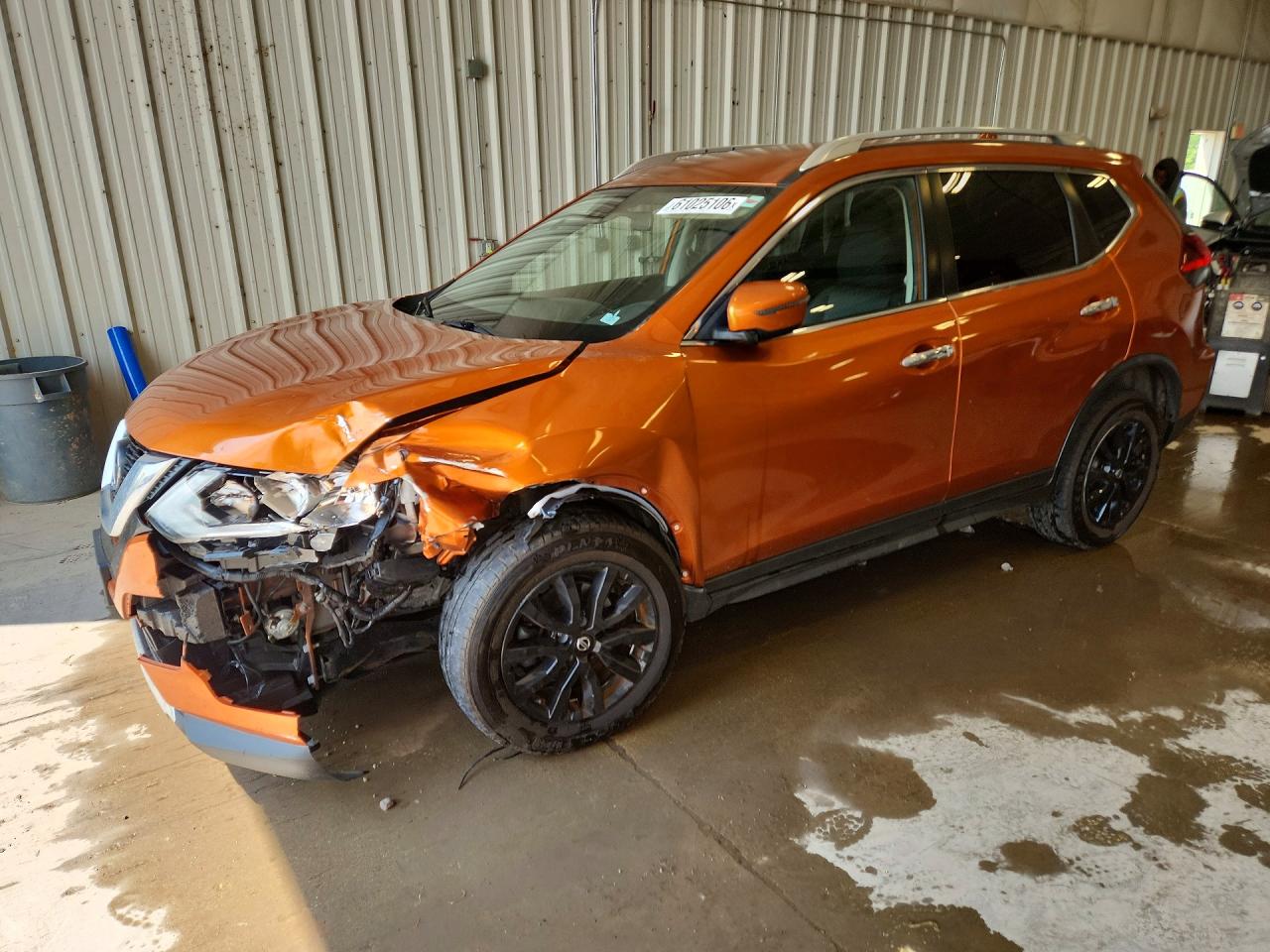2019 NISSAN ROGUE — Front 3/4