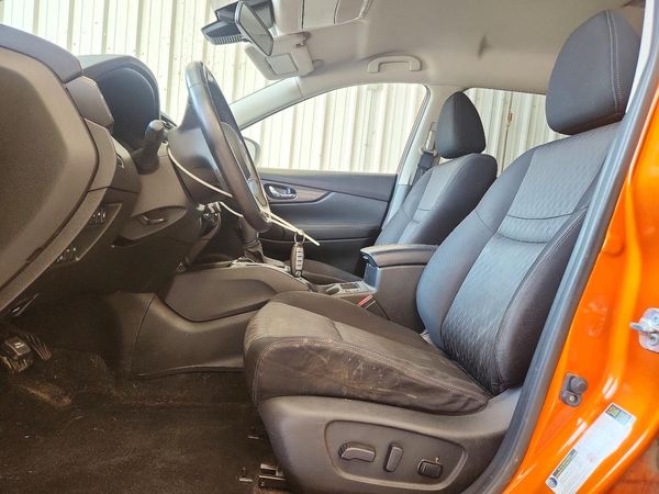 2019 NISSAN ROGUE — DENT