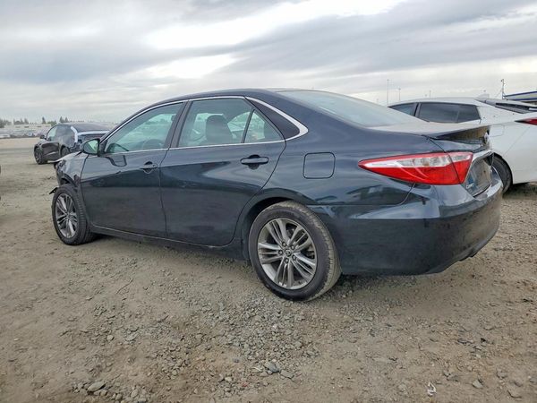 2015 TOYOTA CAMRY
