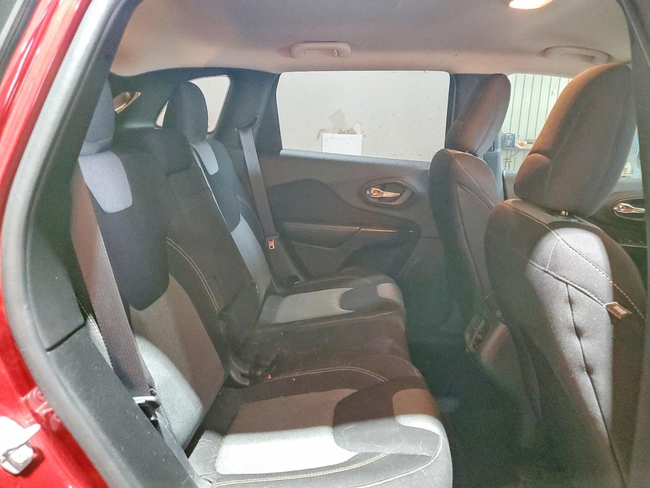 2015 JEEP CHEROKEE SPORT 4X4