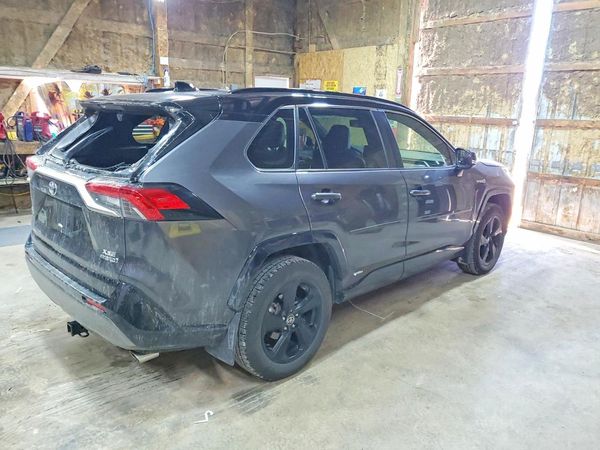 2020 TOYOTA RAV4 XSE HV