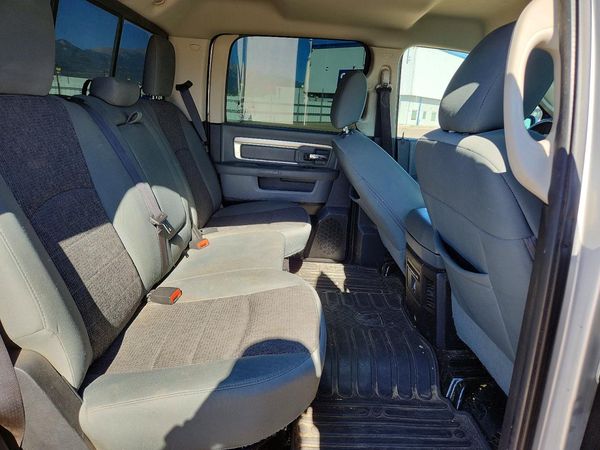2016 RAM 1500 SLT