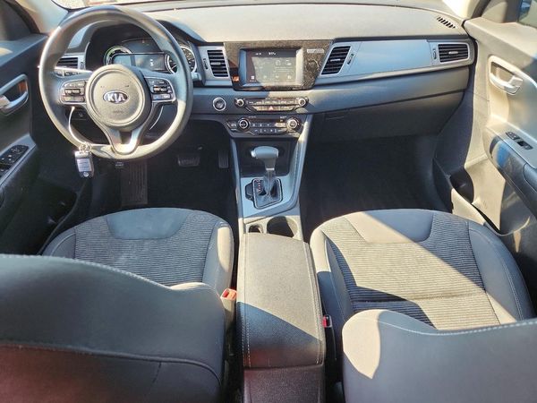 2017 KIA NIRO FE / LX / LX Tech