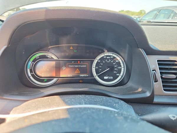 2017 KIA NIRO FE / LX / LX Tech