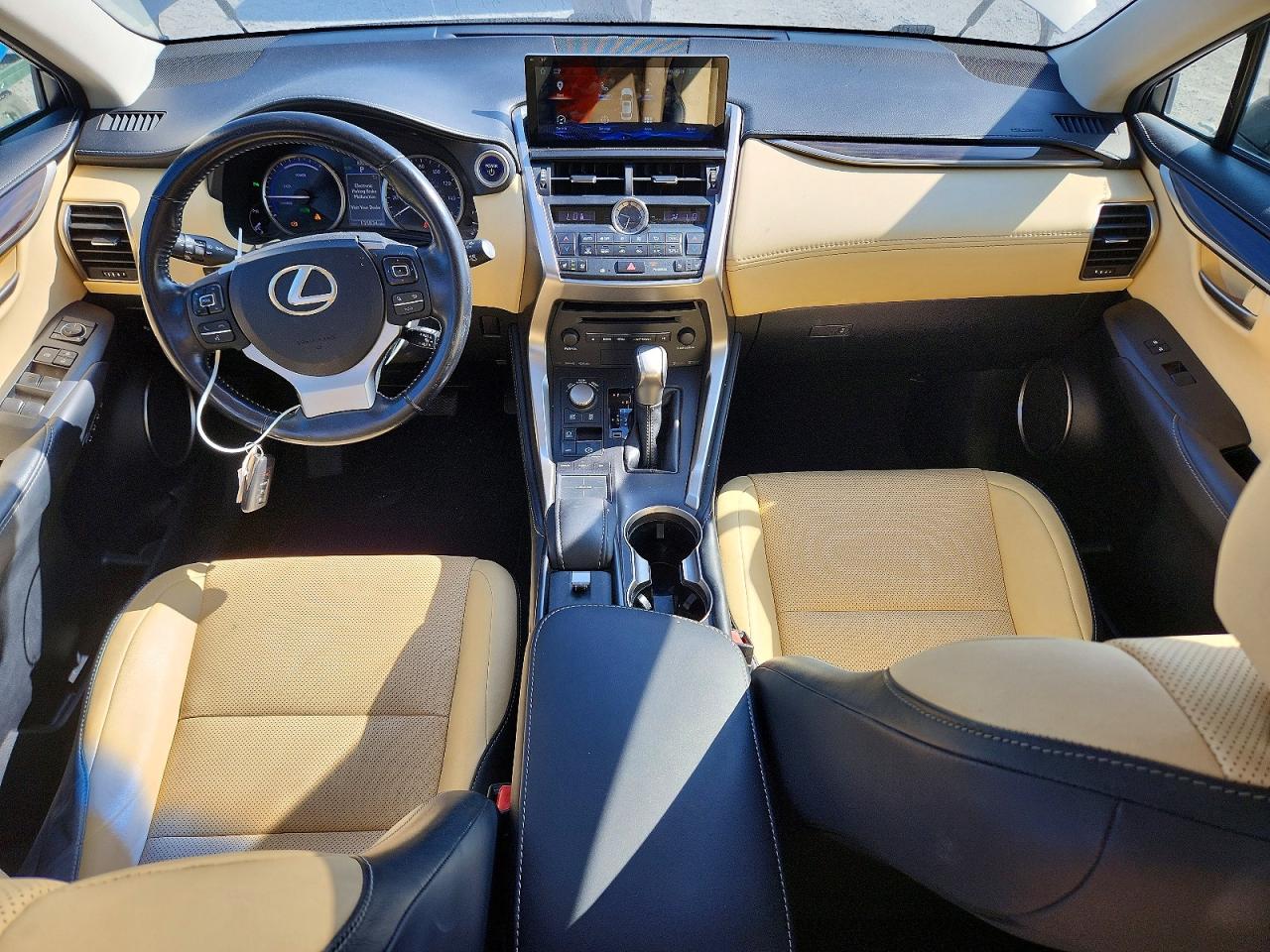 2016 LEXUS NX 300h Luxury