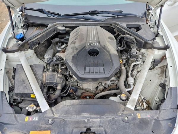 2019 KIA STINGER Premium