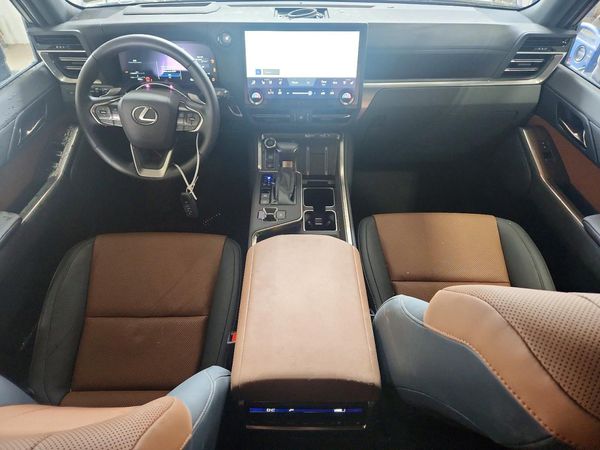 2024 LEXUS GX 550