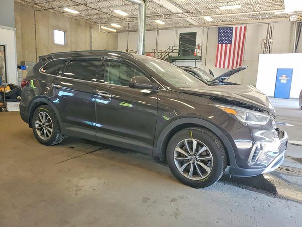2018 HYUNDAI SANTA FE SE Base