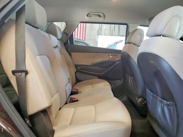 2018 HYUNDAI SANTA FE SE Base