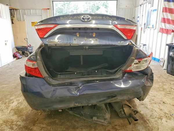2016 TOYOTA CAMRY