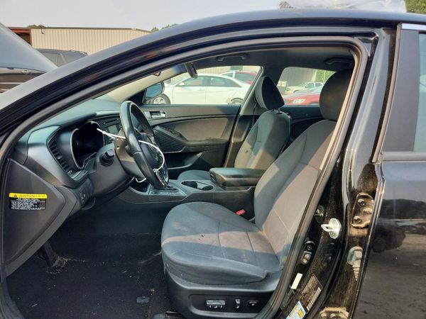2016 KIA OPTIMA GL - Middle-low