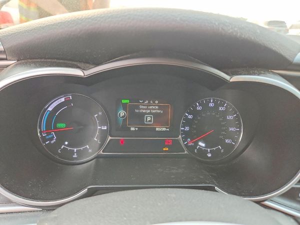 2016 KIA OPTIMA GL - Middle-low