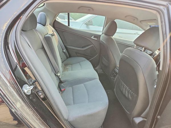 2016 KIA OPTIMA GL - Middle-low