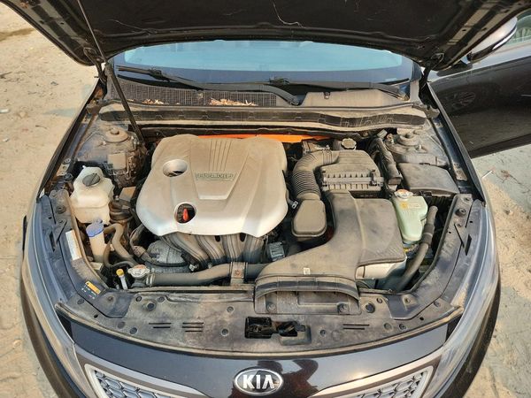 2016 KIA OPTIMA GL - Middle-low