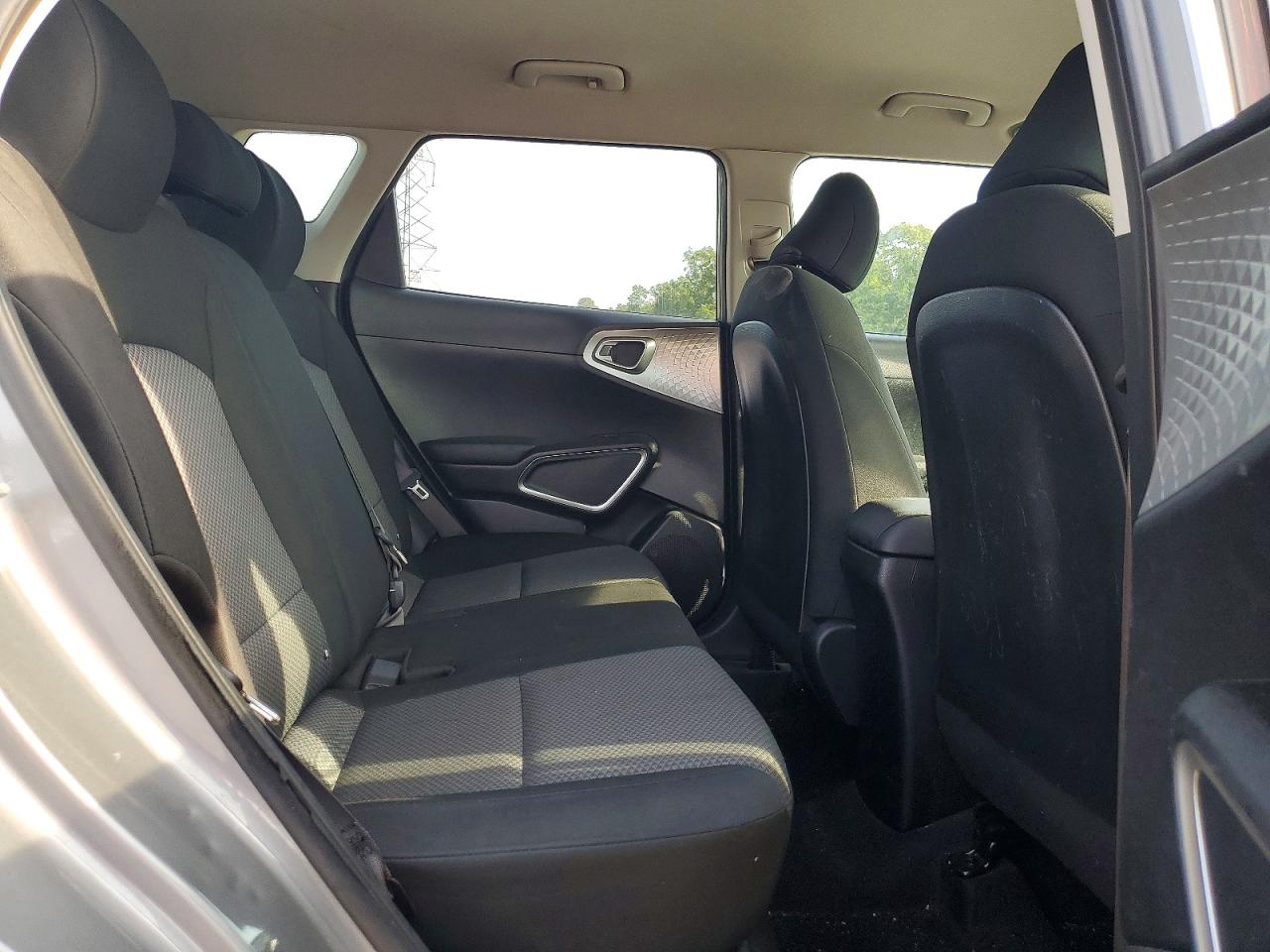 2023 KIA SOUL LX, S