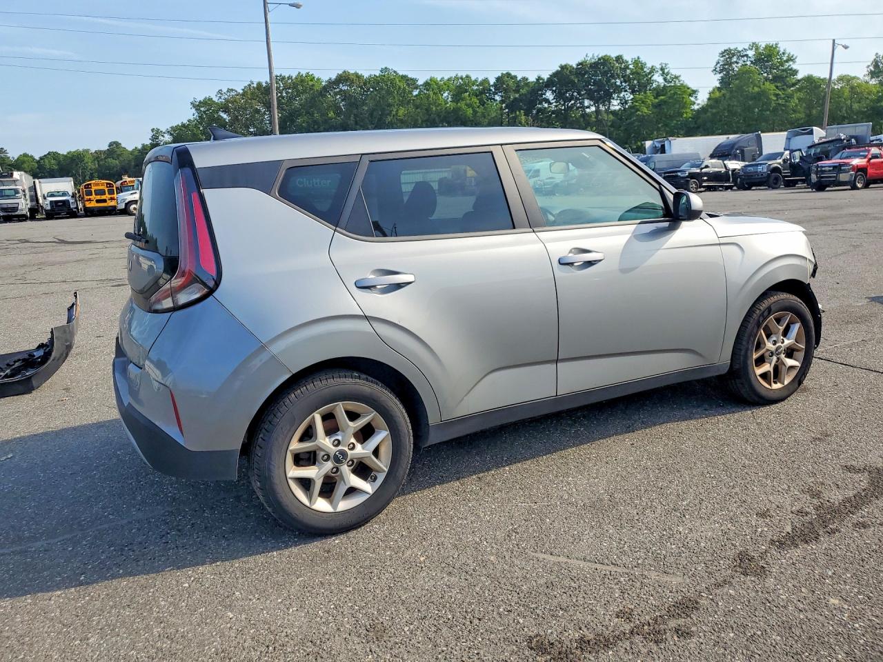 2023 KIA SOUL LX, S