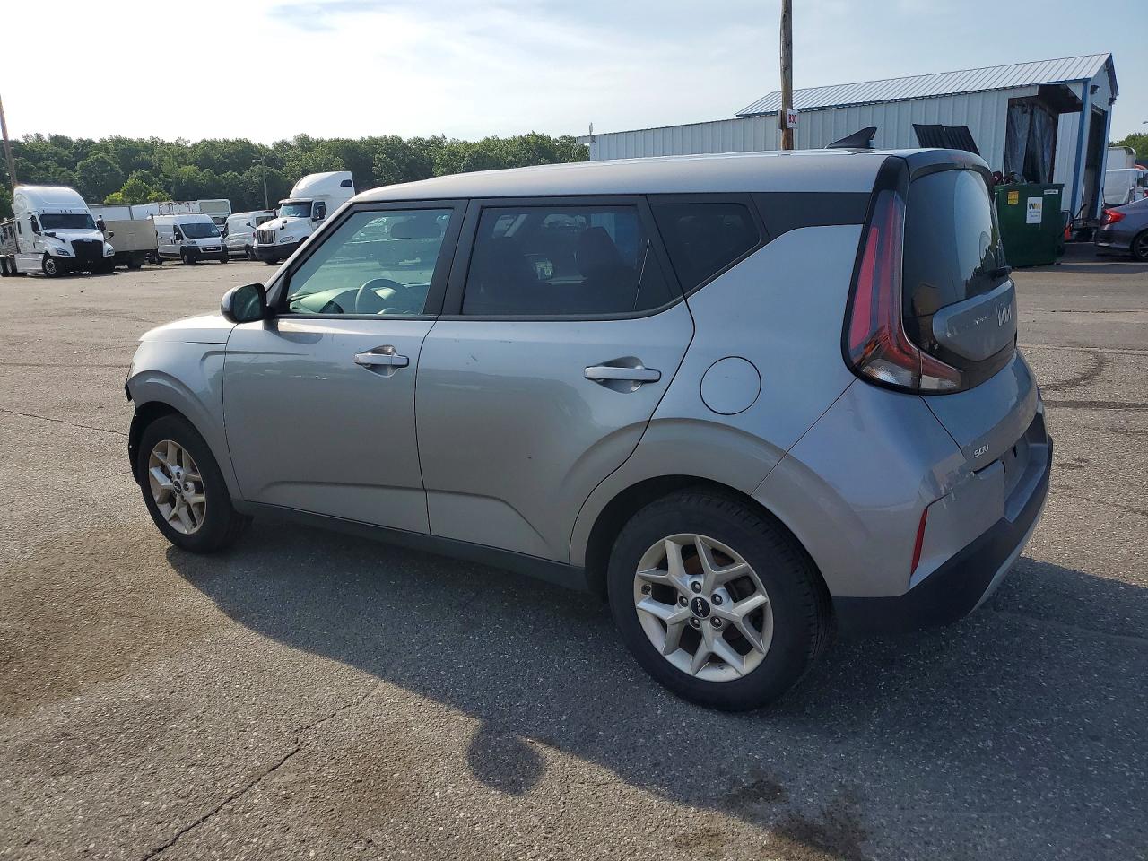 2023 KIA SOUL LX, S