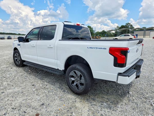 2025 FORD F150 XLT