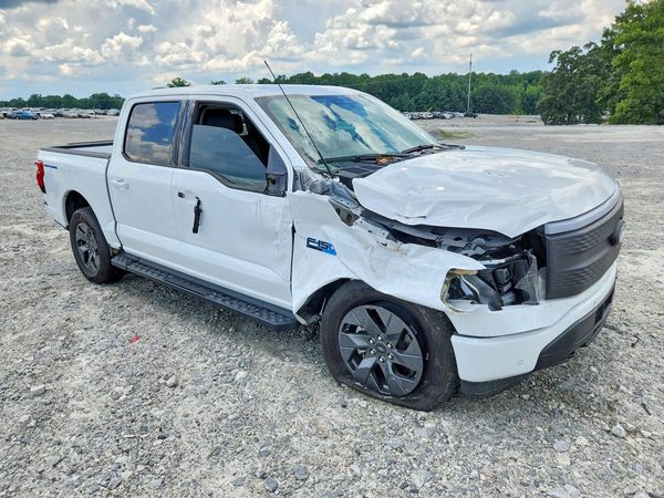 2025 FORD F150 XLT
