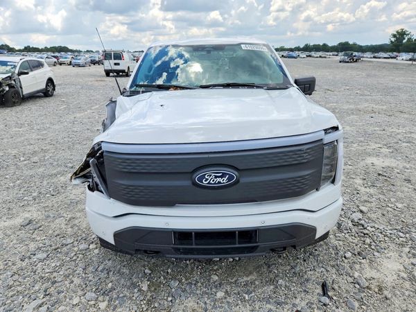 2025 FORD F150 XLT