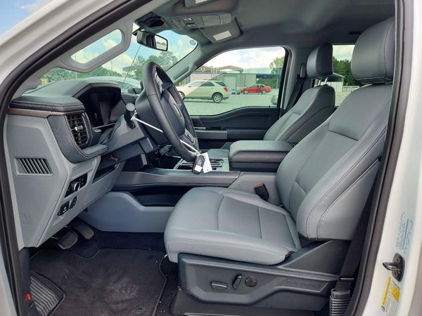 2025 FORD F150 XLT