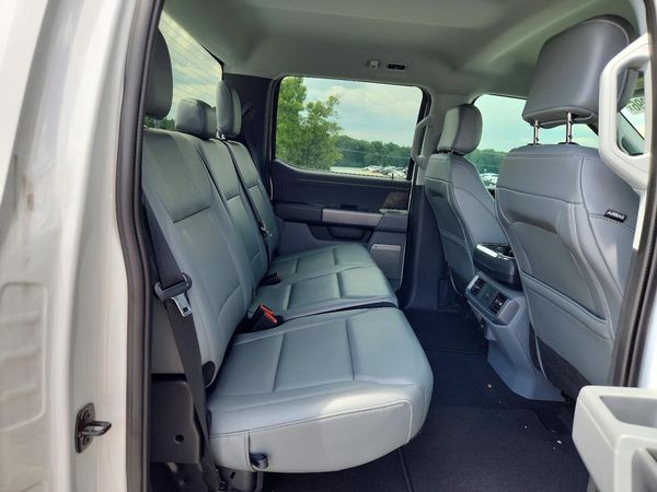 2025 FORD F150 XLT
