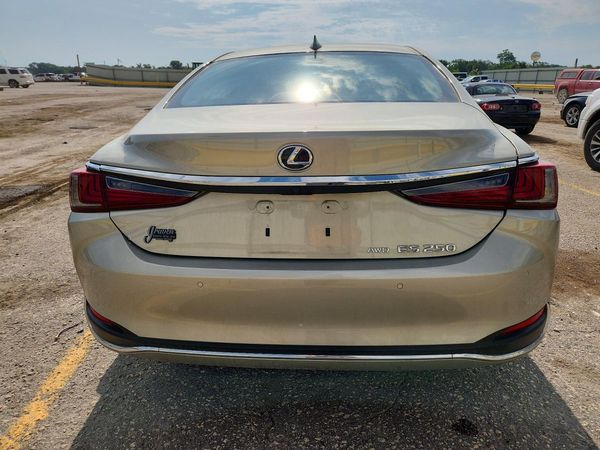 2021 LEXUS ES 250 350 Premium