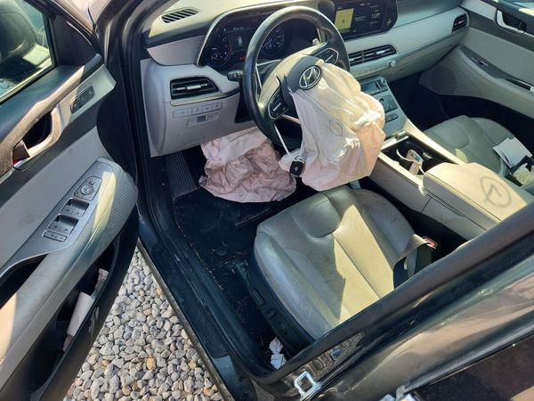 2020 HYUNDAI PALISADE SEL w/ Premium Pkg