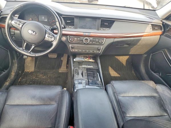 2017 KIA CADENZA Premium