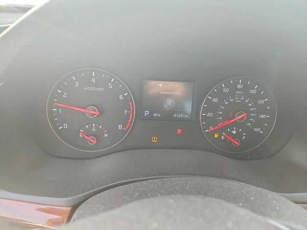 2017 KIA CADENZA Premium