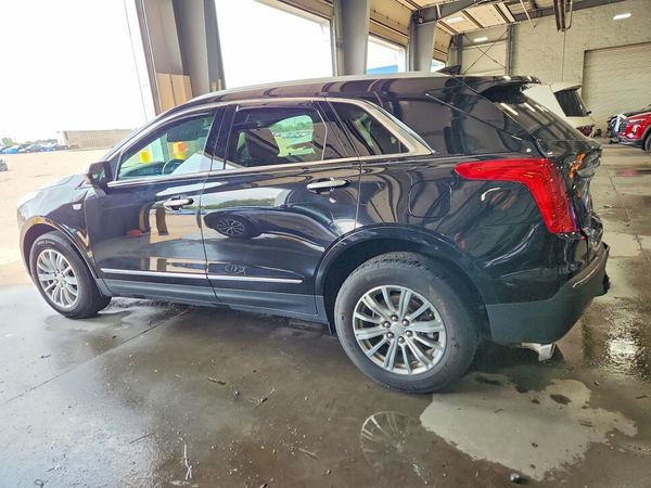 2017 CADILLAC XT5