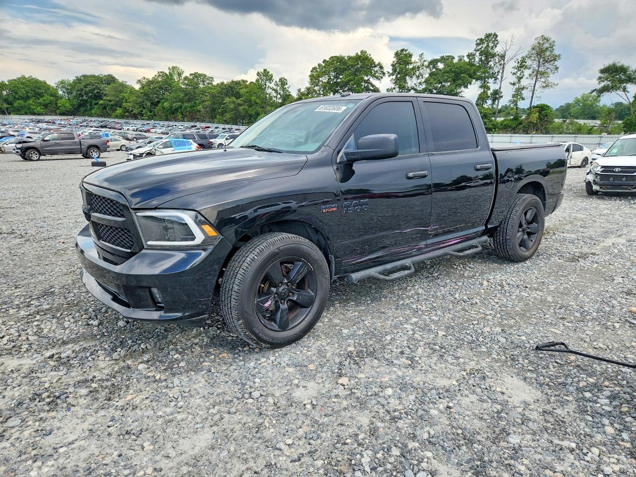 2015 RAM 1500 ST